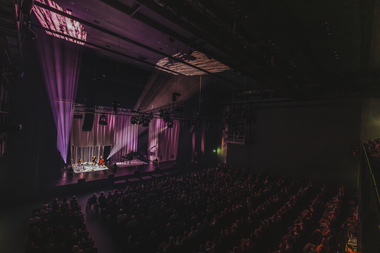 Konzert Seven & Rose Ann Dimalanta