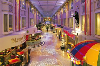 Color Fantasy - Promenaden