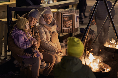 Familie ute i sentrum