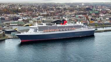 Queen Mary 2