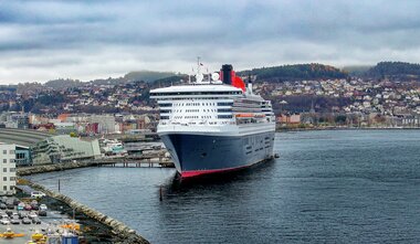 Queen Mary 2