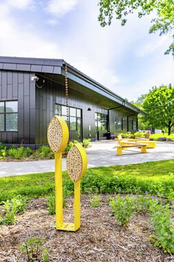 HABTATS Leaf, VROOM modules, bench