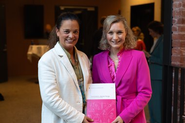 Liv Dingsør og Karianne Tung