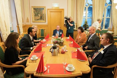 Ribbelunsj med friviligheten hos stortingspresidenten