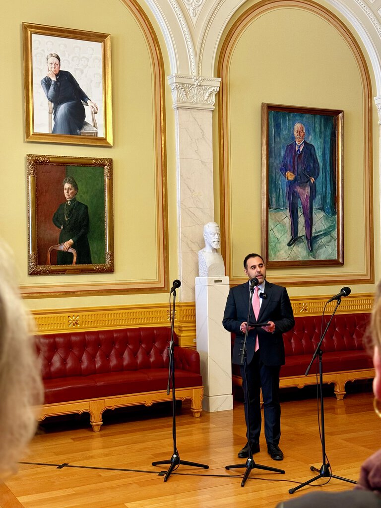 Markering i forbindelse med flytting av kvinneportretter