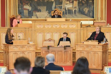 Debatt om statsministerens redegjørelse om regjeringens sammensetning 6. februar 2025