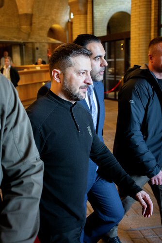 Ukrainas president Volodymyr Zelenskyj besøker Stortinget 20. mars 2025