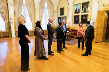 Ribbelunsj med friviligheten hos stortingspresidenten