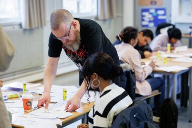  Bilder forteller  på Holtet vgs