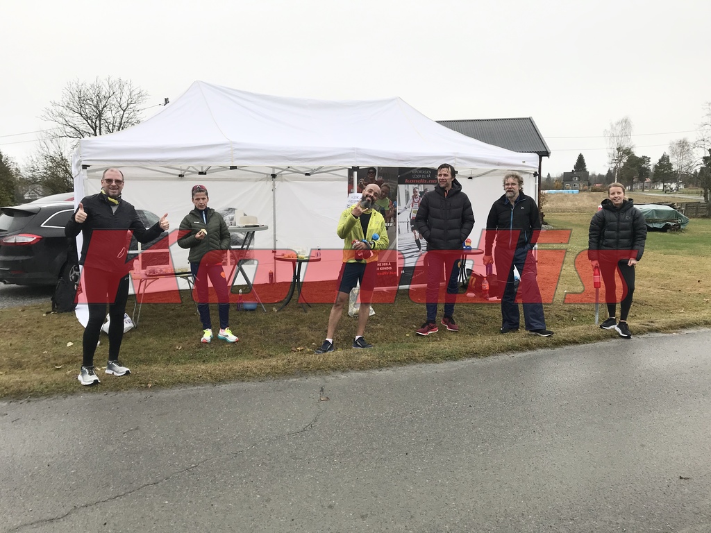 F.v: Roy K. Støle, Ann Heidi Scharning, Erlend B. Jenssen, Arild Hagen, Oddgeir Stensby og Lene Malin Sefland, Kondistreninga Årnes arrangerte Kondisløpet 31. oktober 2020