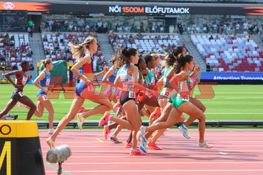 VM Friidrett 2023 Budapest - 1500 meter kvinner forsøksheat - Amalie SÆTEN