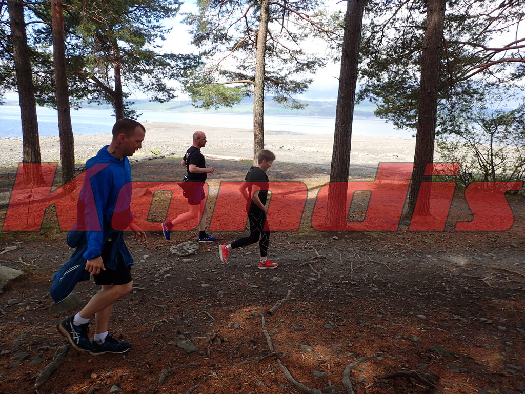 F.v.: Øystein Kristiansen, Kjetil Sletten og Anne Woldmo på Kondis sitt trenerseminar på Hamar i 2022