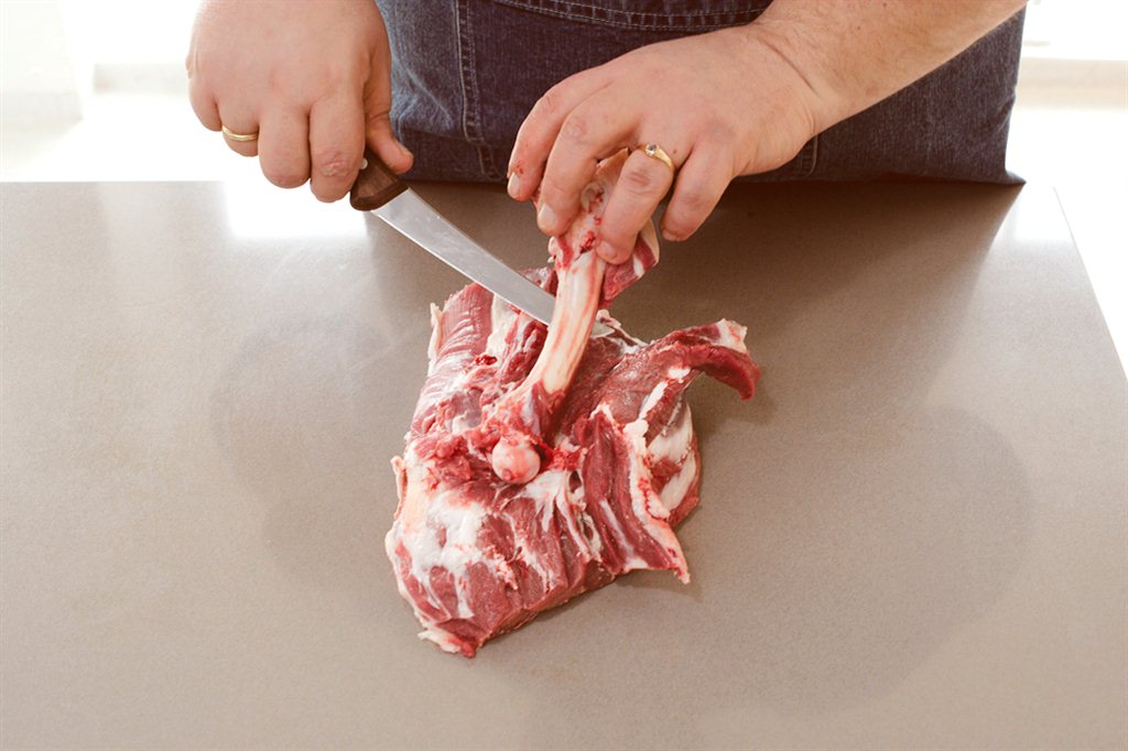 Utbeining av lammelår, trinn 4