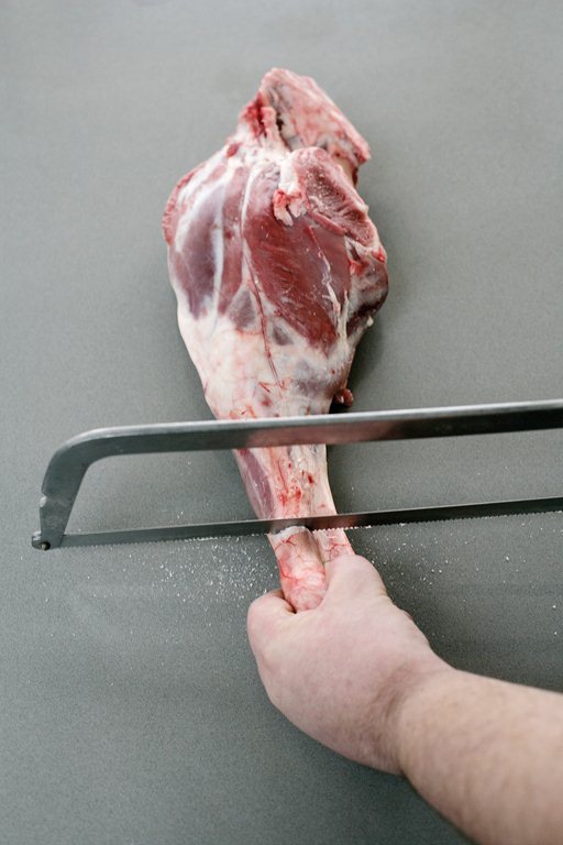 Utbeining av lammelår, trinn 1