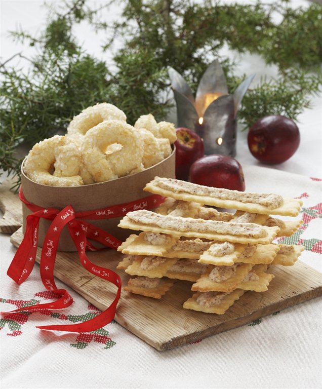 Berlinerkranser og bordstabelbakkels