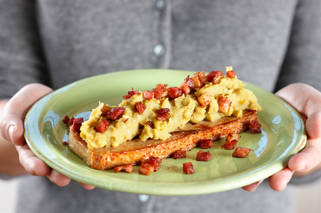 Kjøttpudding med ertestuing