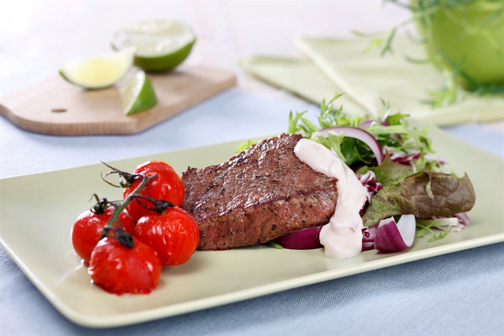 Biff med chilidressing