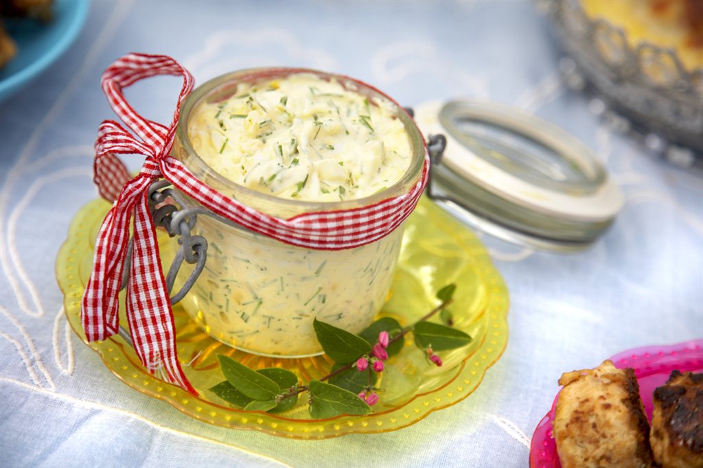 Eggesalat med gressløk