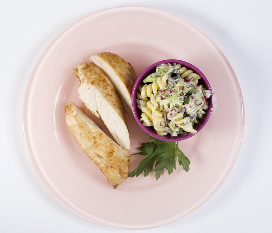 Kylling med pastasalat