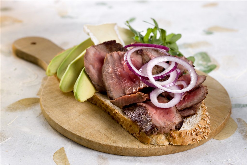 Biffsmørbrød med brie 