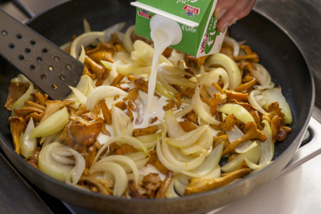 Reinsdyrbiff med kremet soppstuing 3g