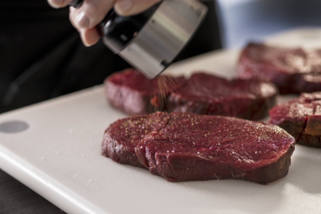 Reinsdyrbiff med kremet soppstuing 3e