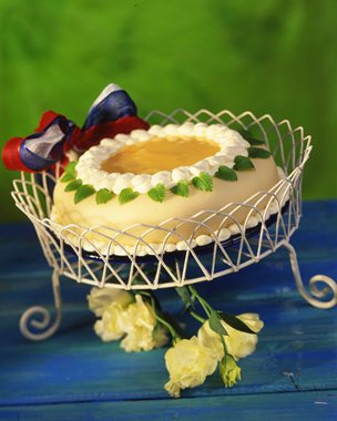 17. mai-bløtkake med eggelikør-fromasj