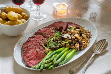 Helstekt indrefilet av storfe 1