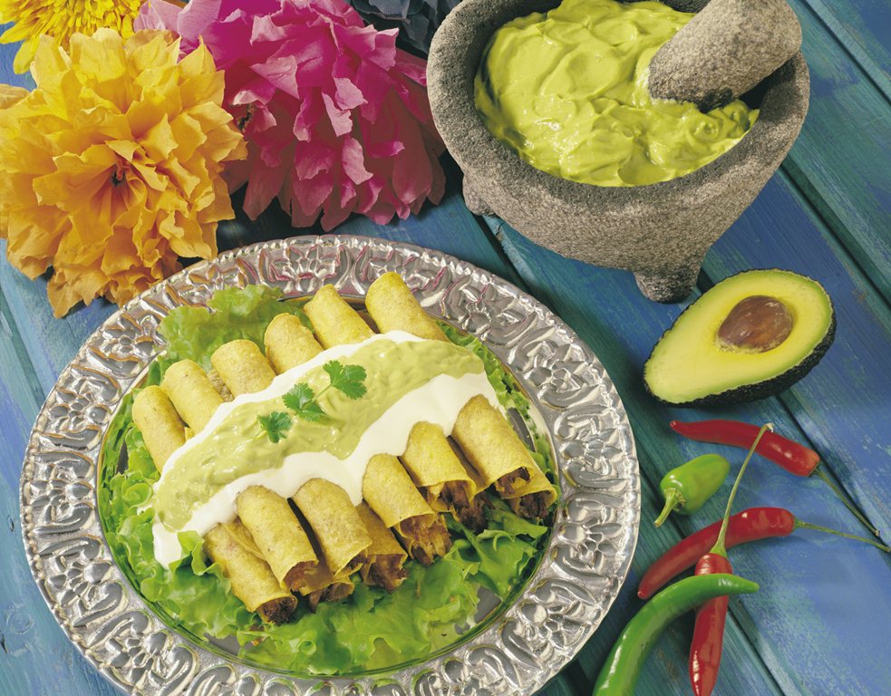 Flautas de pollo (kyllingfløyter) 