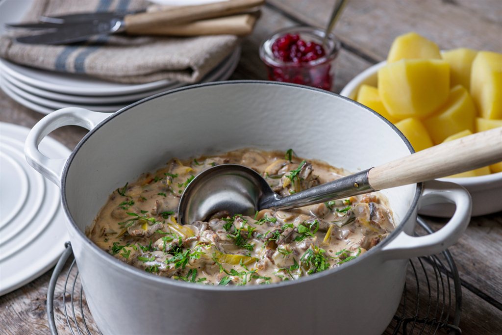 Finnbiff med solbærsaft og einebær 1