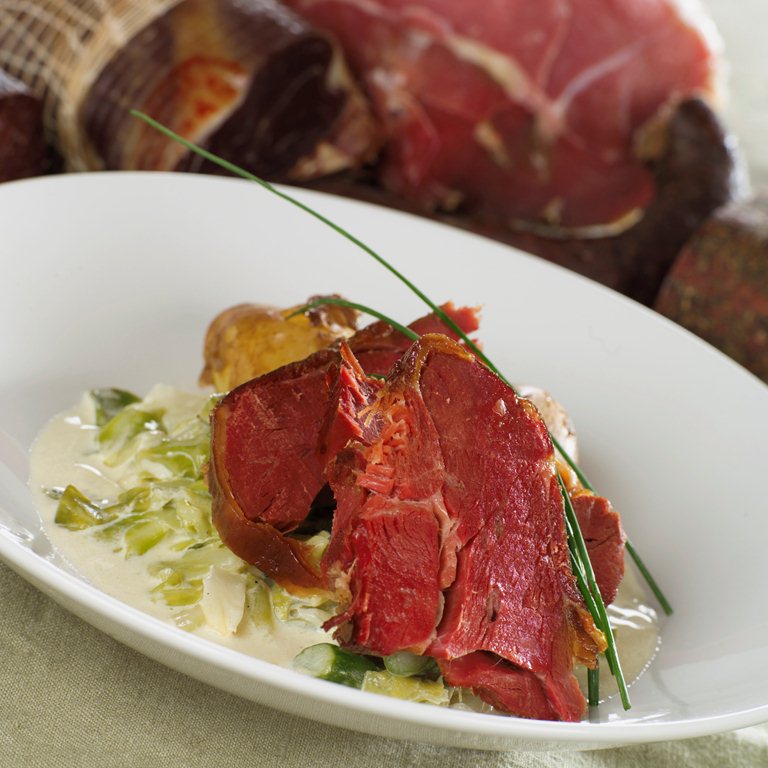 Kokt og ovnsbakt fenalår