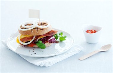 Omelettburger med spekeskinke