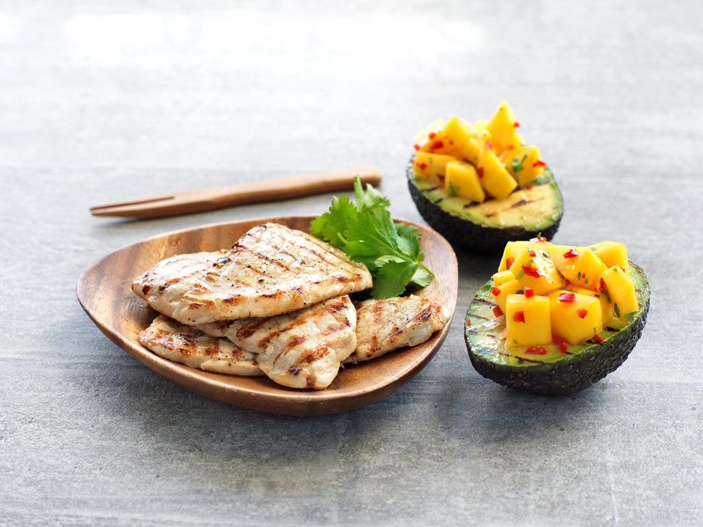 Skinkebiff med grillet avokado 