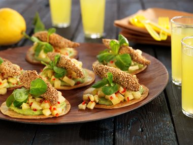 Tostadas med sesampanert kylling