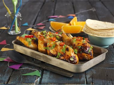 Salsamarinerte kyllingklubber