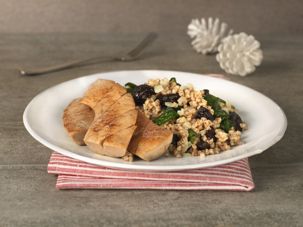 MEDISTERPØLSE MED BYGGRIS, SVISKER OG SPINAT