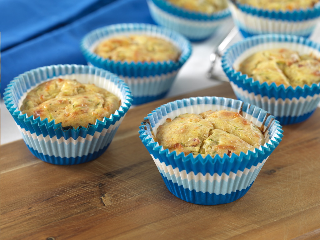 Matmuffins med squash, ost og salami