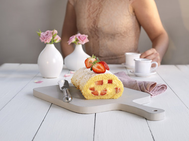 Rullekake med vaniljekrem og jordbær