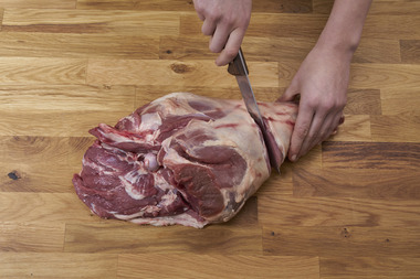 Ett lammelår - fire stykker, trinnbilde 4