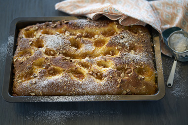 Bollekake  med aprikos og mandler                               