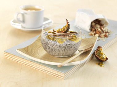 Chiapudding med pasjonsfrukt og kokos
