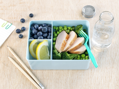 Kyllingfilet med grønn brokkolisalat