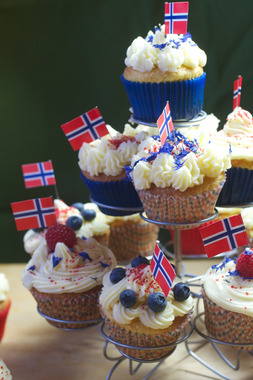 Cupcakes med flaggpynt