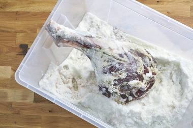 Salting av lammelår 4