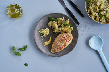 Kyllingfilet med sennep og tomat                               