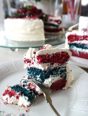 Kake i rødt, hvitt og blått