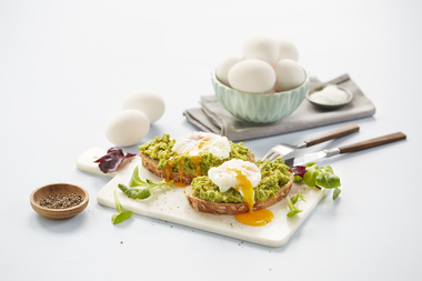 Posjert egg i plastfolie