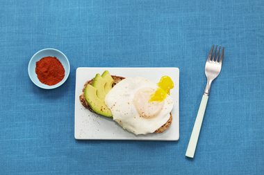 Raske egg med avokado