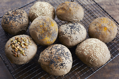 Mørke hamburgerbrød