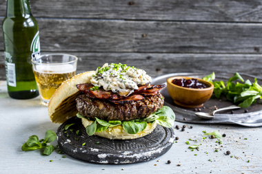 Burger med soppstuing